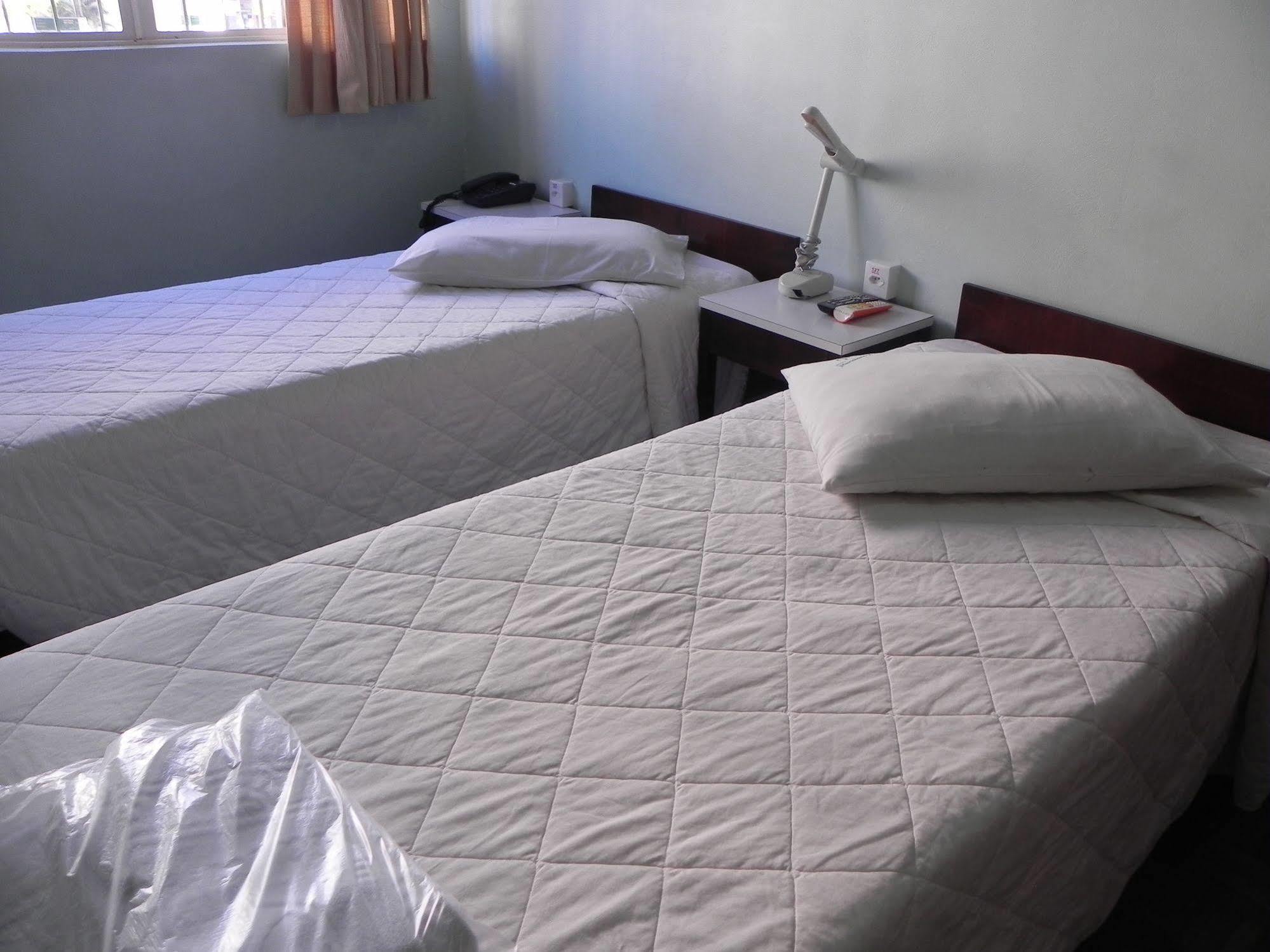Hotel Meridiano V 库里提巴 外观 照片